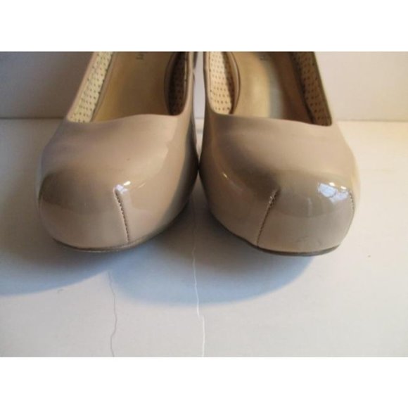 *Madden Girl Tan Beige Patent Getta Squared Toe Pumps - Picture 3 of 10